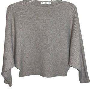 RUNAWAY Heart Cropped Ribbed Knit Sweater Batwing Sleeve’s Size M/L
